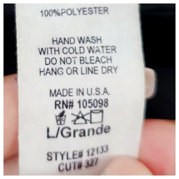 💥NWT- Gold & Black Cold Shoulder Print Romper - Picture 16 of 16